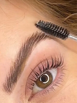 LAMINAZIONE SOPRACCIGLIA (BROW LIFT)